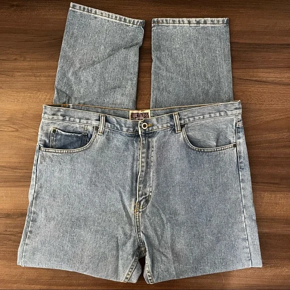 Nevada Vintage Light Wash Straight Leg Jeans - Picture 4 of 9